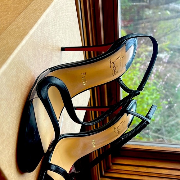 Loubouton Rosalie - Picture 1 of 5